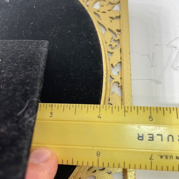 Vintage Gold & Red Holiday-Themed Oval Picture Frame With Holly Design - The Pap - Picture 8 of 13